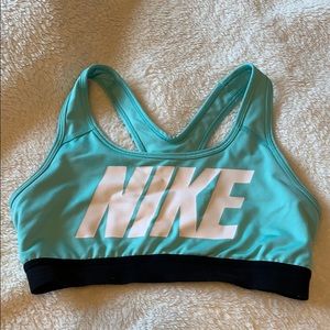 Sports bra